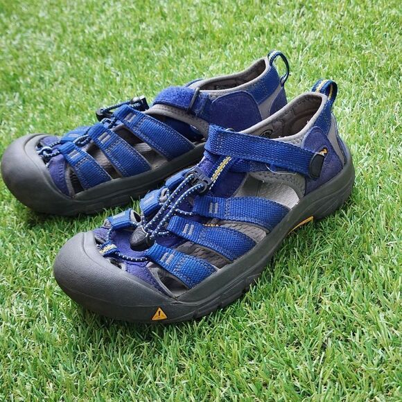 Keen Newport H2 - Kids Sandals - SIZE 5 - Picture 1 of 9